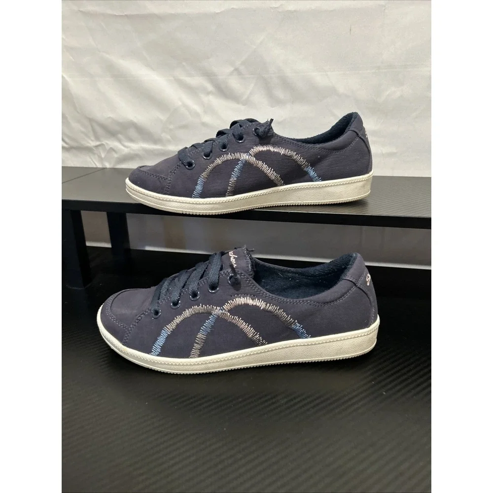 Skechers Madison Ave‎ Take A Walk Sneakers Size 7.5